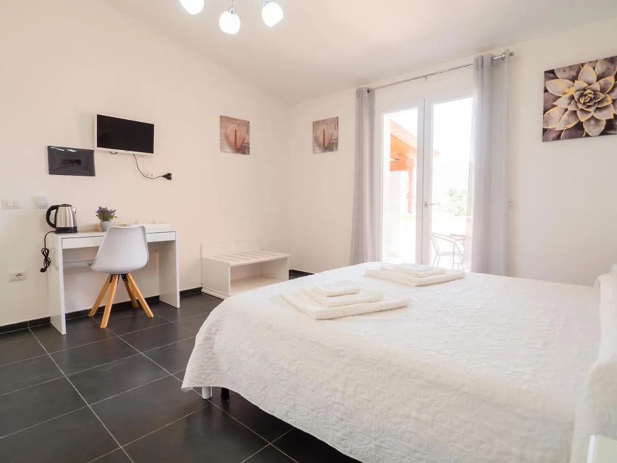 Sweethome - Morada Torpè Affittacamere