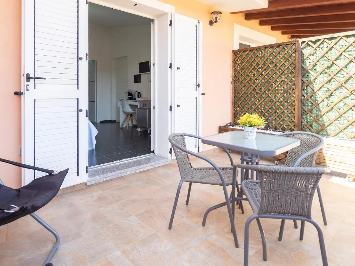 Affittacamere Sweethome - Morada Torpè